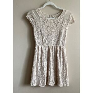 Coincidence & Chance womens‎ beige tan lace mini dress Sz S